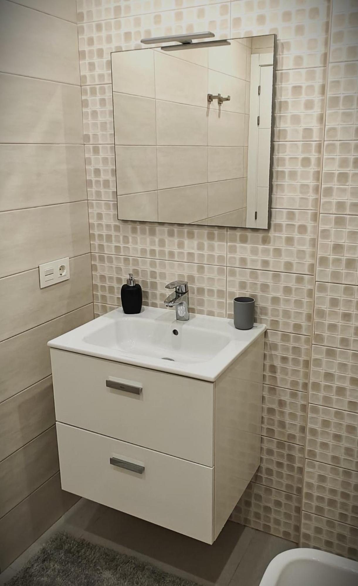 Sun Apartment - 3 Bedrooms, Priv Parking, Pool, Ac, Tv Channels, Fibre Net Los Cristianos (Tenerife) Eksteriør bilde