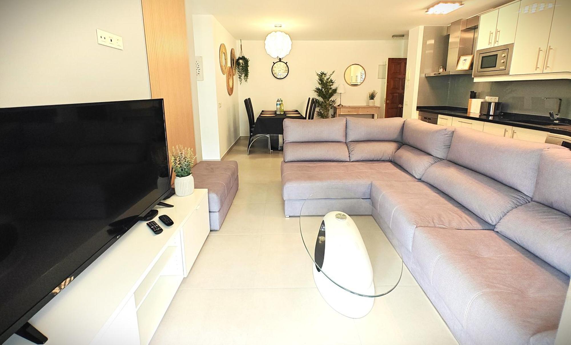 Sun Apartment - 3 Bedrooms, Priv Parking, Pool, Ac, Tv Channels, Fibre Net Los Cristianos (Tenerife) Eksteriør bilde