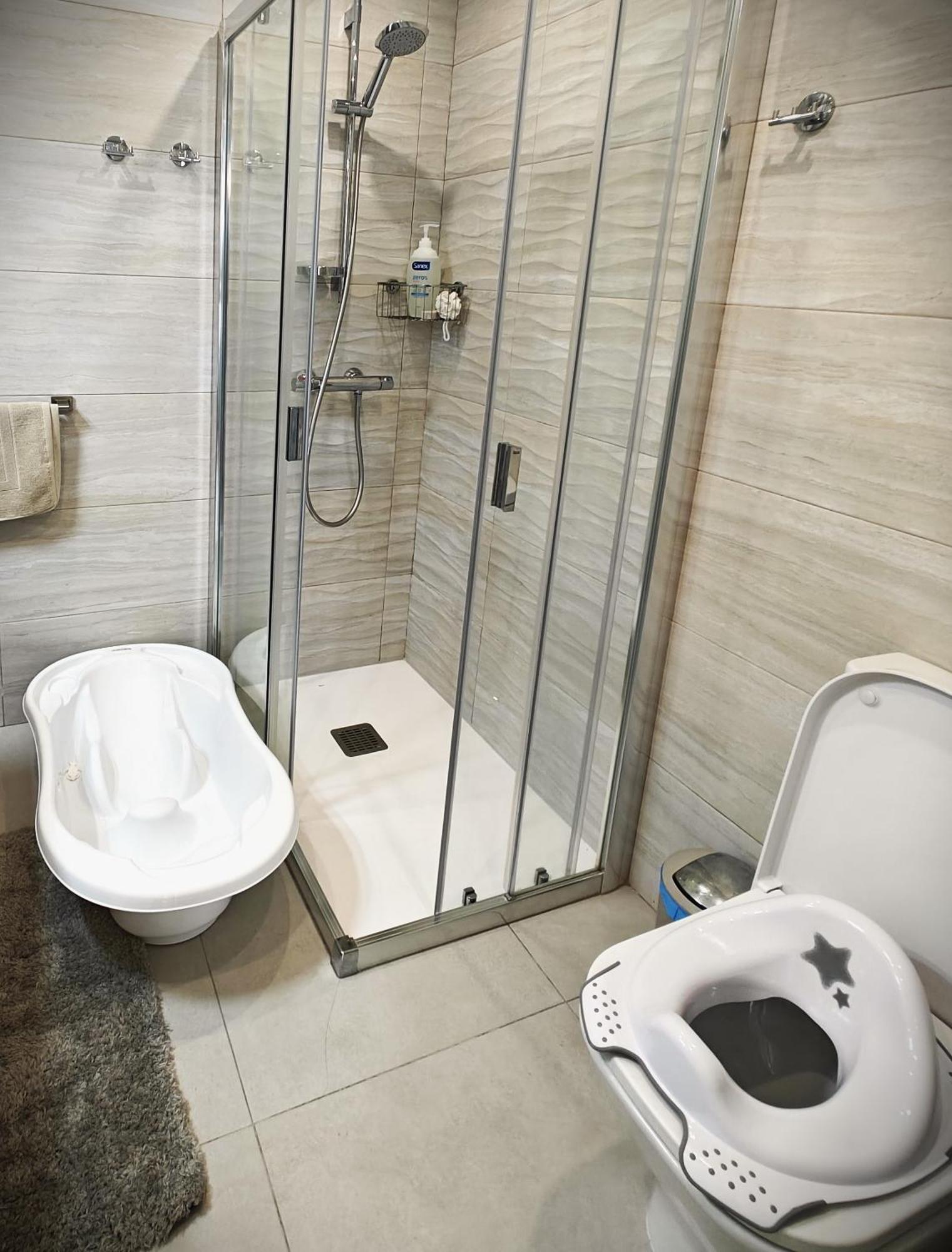 Sun Apartment - 3 Bedrooms, Priv Parking, Pool, Ac, Tv Channels, Fibre Net Los Cristianos (Tenerife) Eksteriør bilde