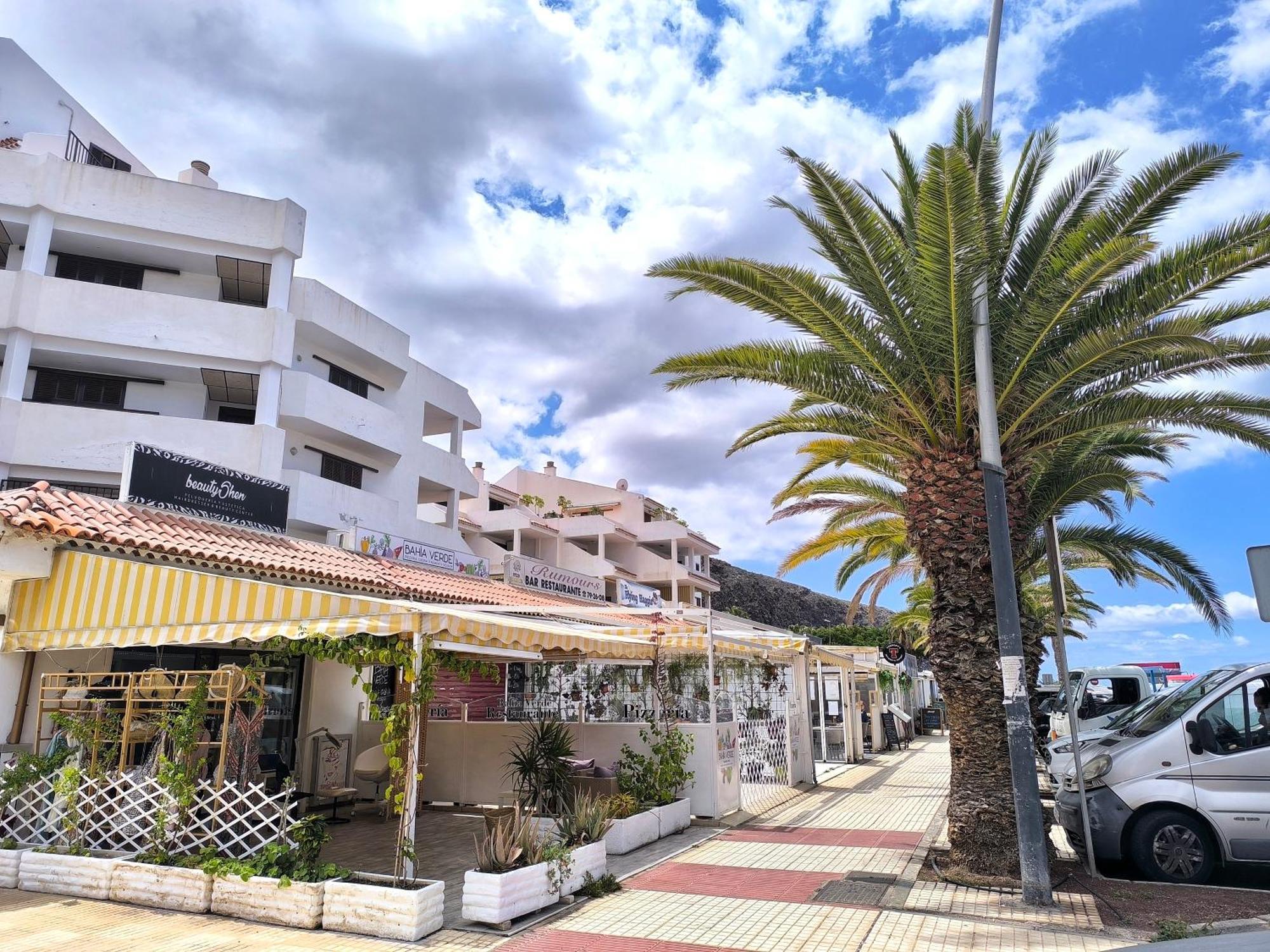Sun Apartment - 3 Bedrooms, Priv Parking, Pool, Ac, Tv Channels, Fibre Net Los Cristianos (Tenerife) Eksteriør bilde